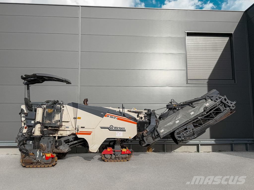 Wirtgen W 100 CFI Asphaltfräsen