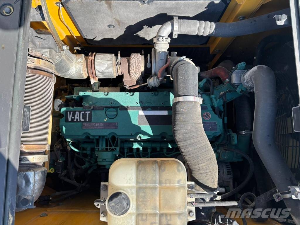 Volvo EC 300 EL Гусеничные экскаваторы