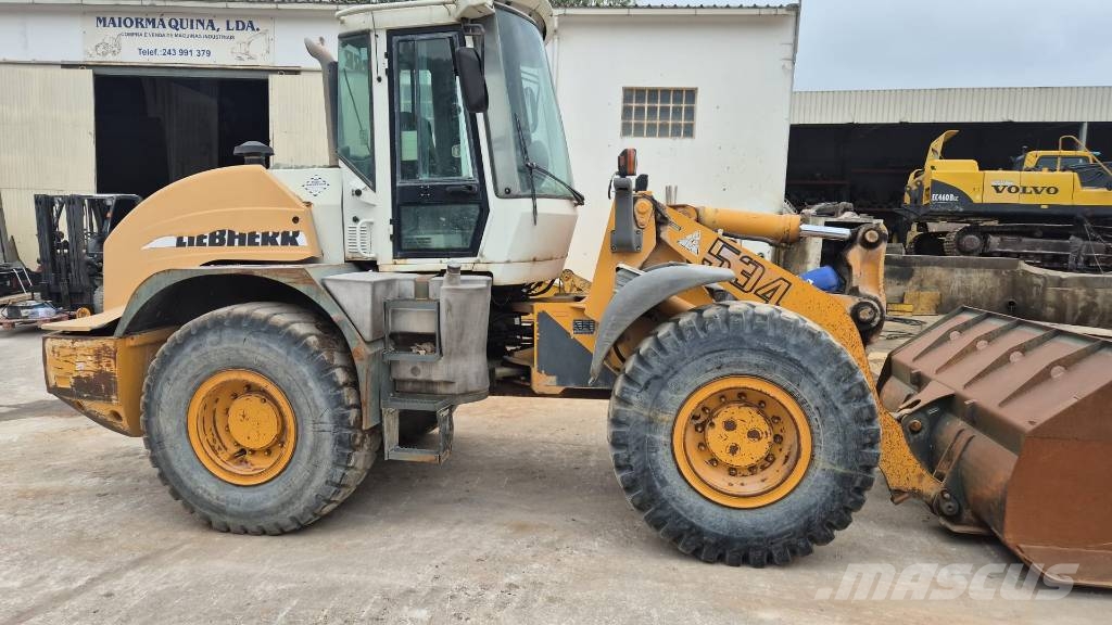Liebherr 534 Pyöräkuormaajat