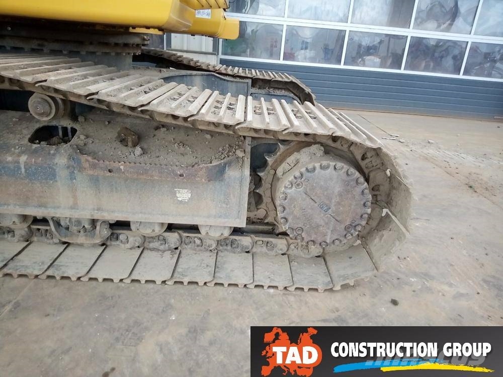 Komatsu PC210LC-11 Excavadoras sobre orugas