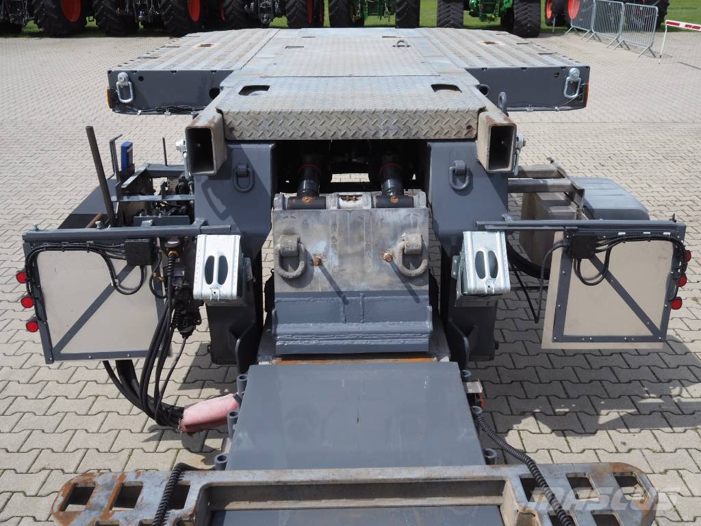Recker SA-DLS Tieflader-Auflieger