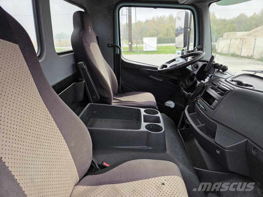 Mercedes-Benz Atego 1524 4X4 Camiones polibrazo