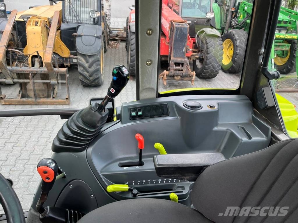 CLAAS CELTIS 446 PLUS RX + MAILLEUX MX40-85 Tractoren