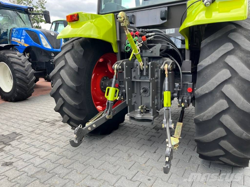 CLAAS CELTIS 446 PLUS RX + MAILLEUX MX40-85 Tractoren