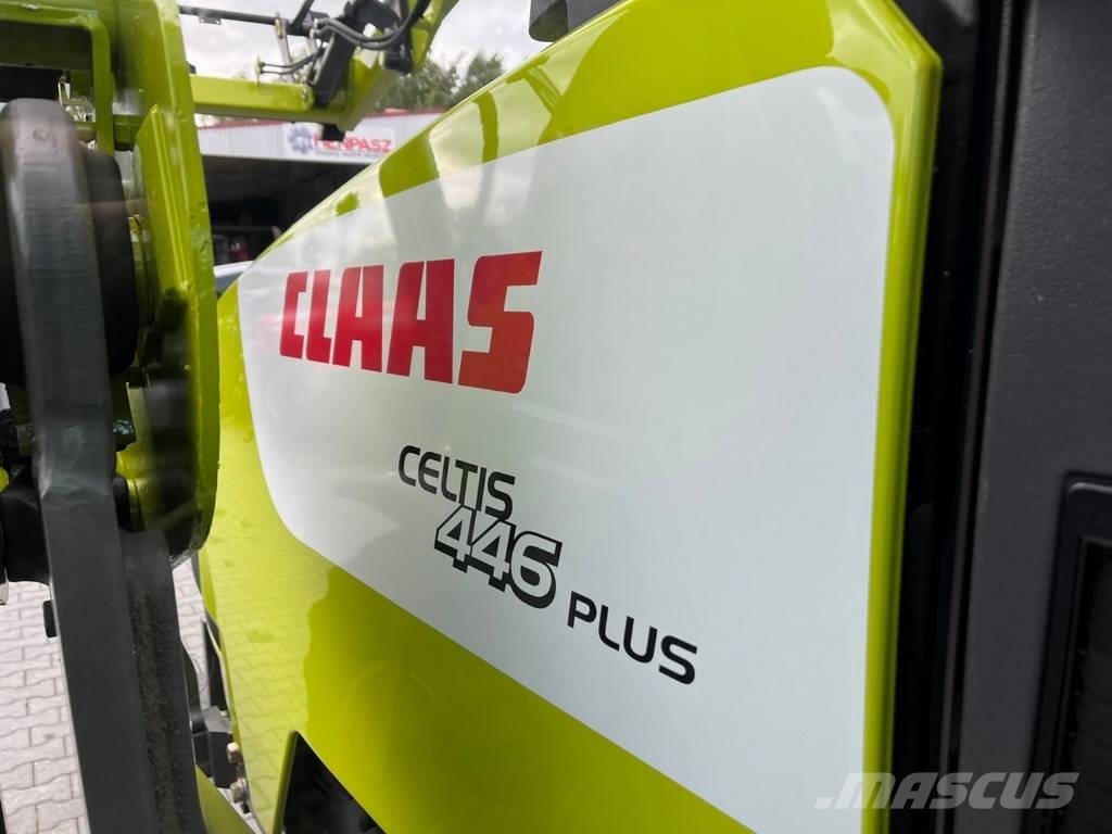 CLAAS CELTIS 446 PLUS RX + MAILLEUX MX40-85 Tractoren