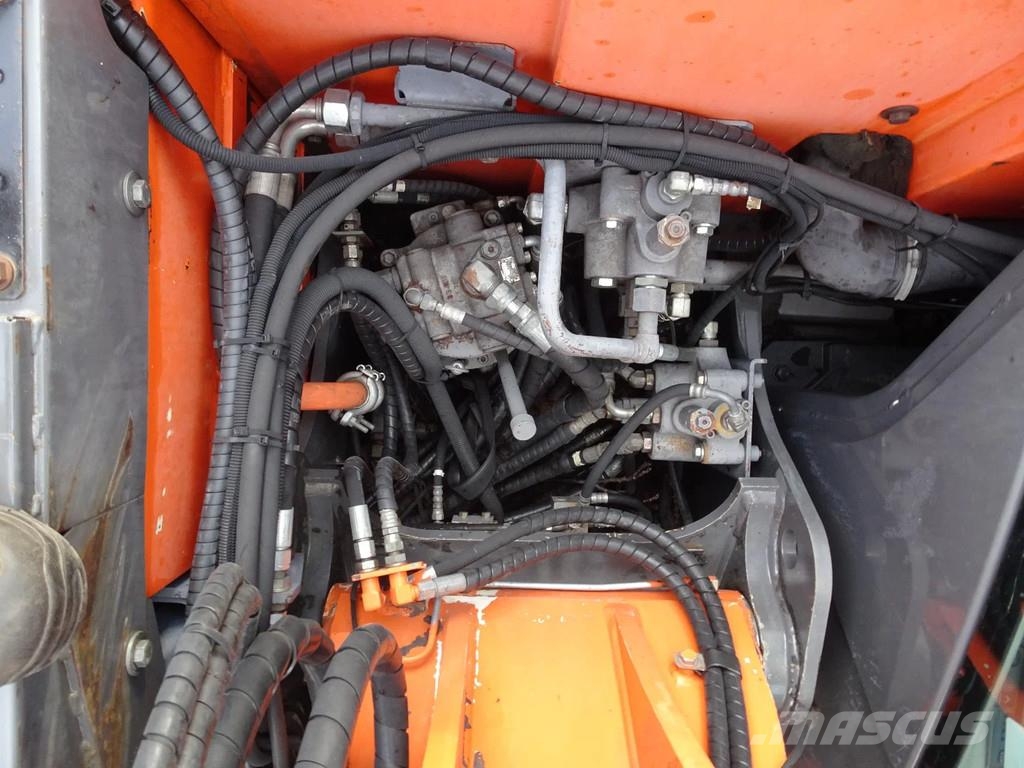 Hitachi ZX135US-3, 2010, Zutphen, Netherlands - Used crawler