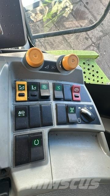 CLAAS Lexion 760 TT Allrad opt. MacDon FM 135 Kombajni