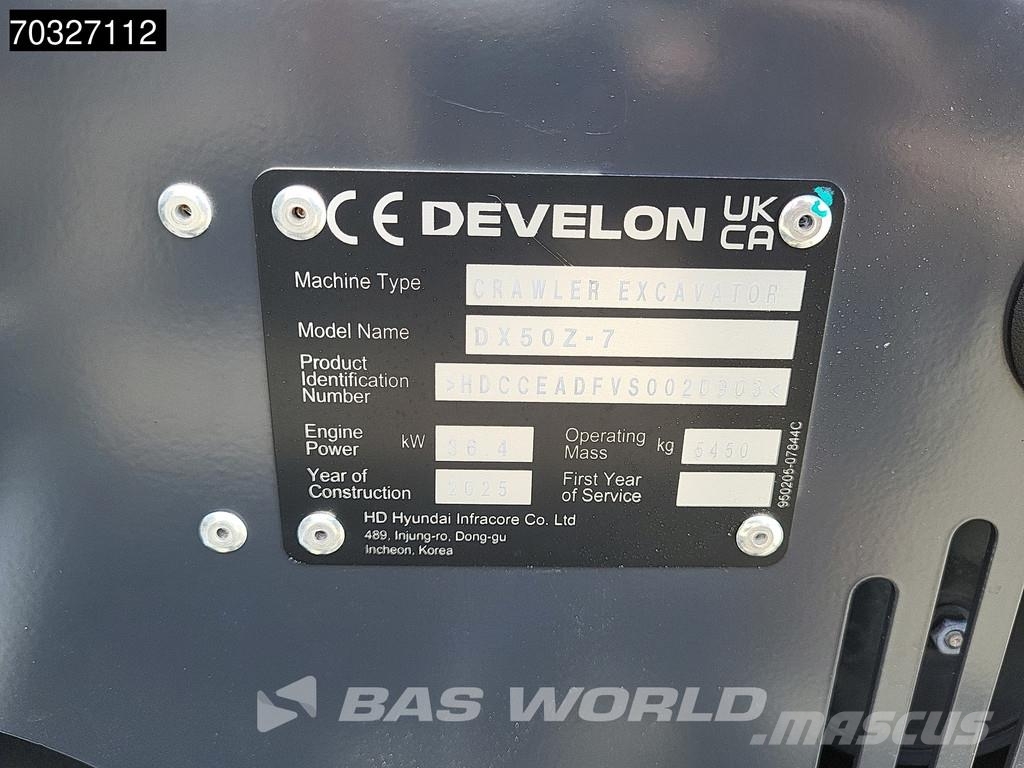 Develon DX50 Z-7 A/C - Buckets حفارات صغيرة أقل من 7 طن (حفارات صغيرة)