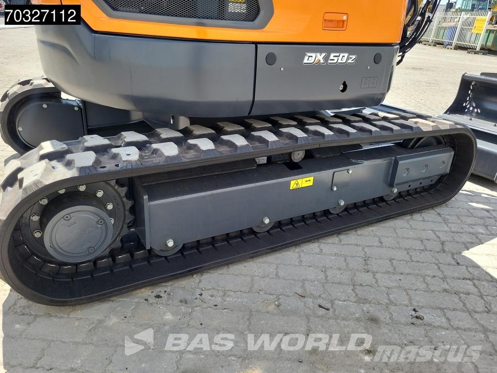 Develon DX50 Z-7 A/C - Buckets حفارات صغيرة أقل من 7 طن (حفارات صغيرة)