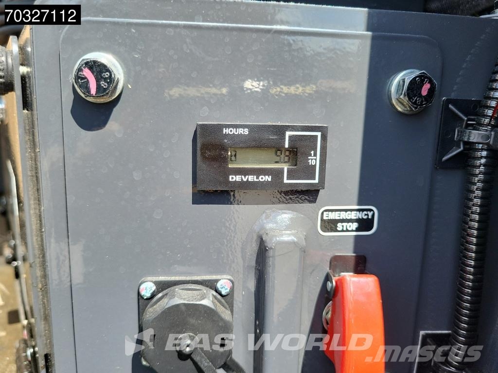 Develon DX50 Z-7 A/C - Buckets حفارات صغيرة أقل من 7 طن (حفارات صغيرة)