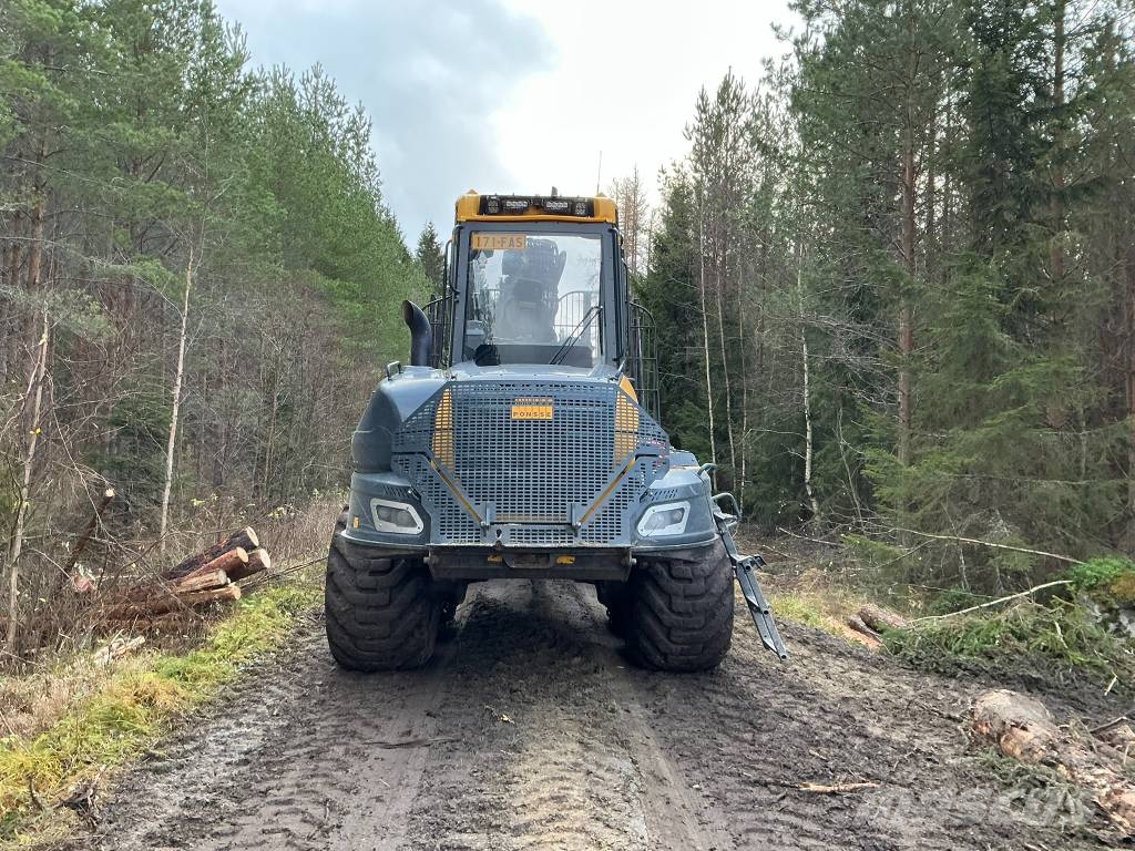 Ponsse BUFFALO 8W Forvarderi