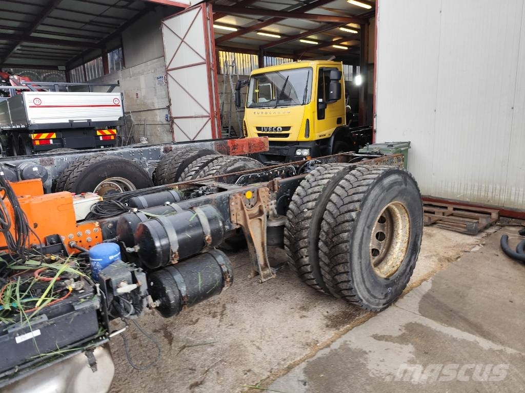 Iveco Stralis 190 S 31 شاحنات الرافعات