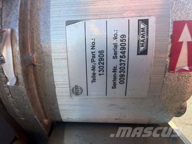 Hamm REXROTH A10VG28 USED PUMP Гідравліка