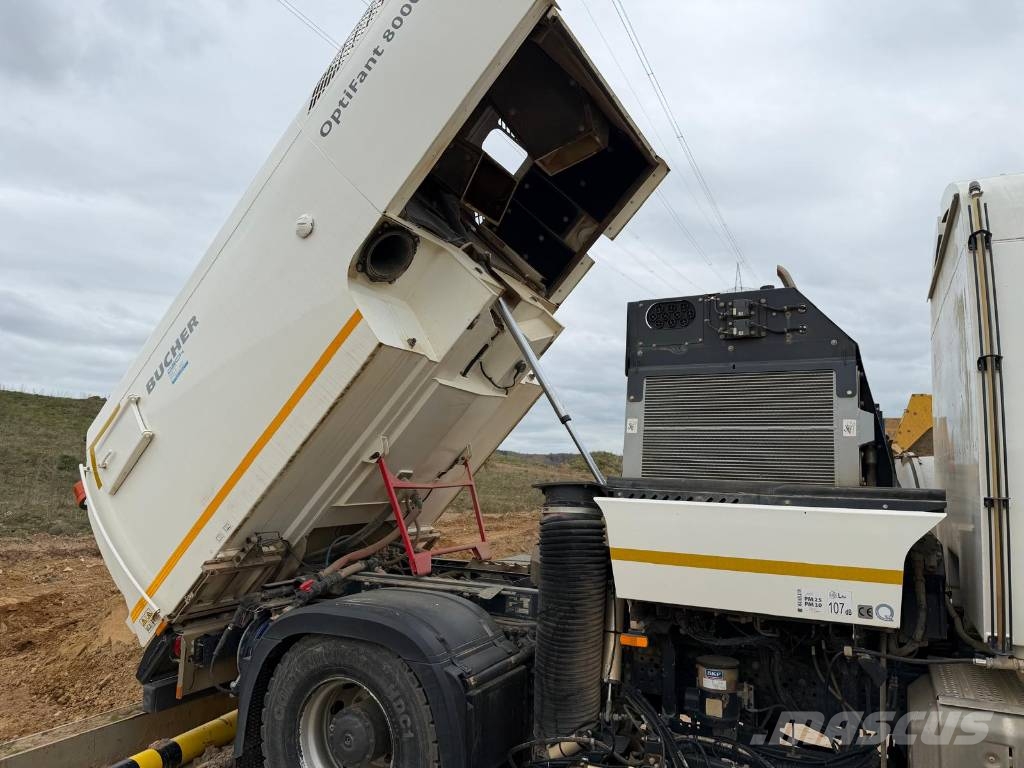 Mercedes-Benz Arocs 2232 //EZ. 2018/16917KM/mit Bucher Aufbau Φορτηγά σκούπες
