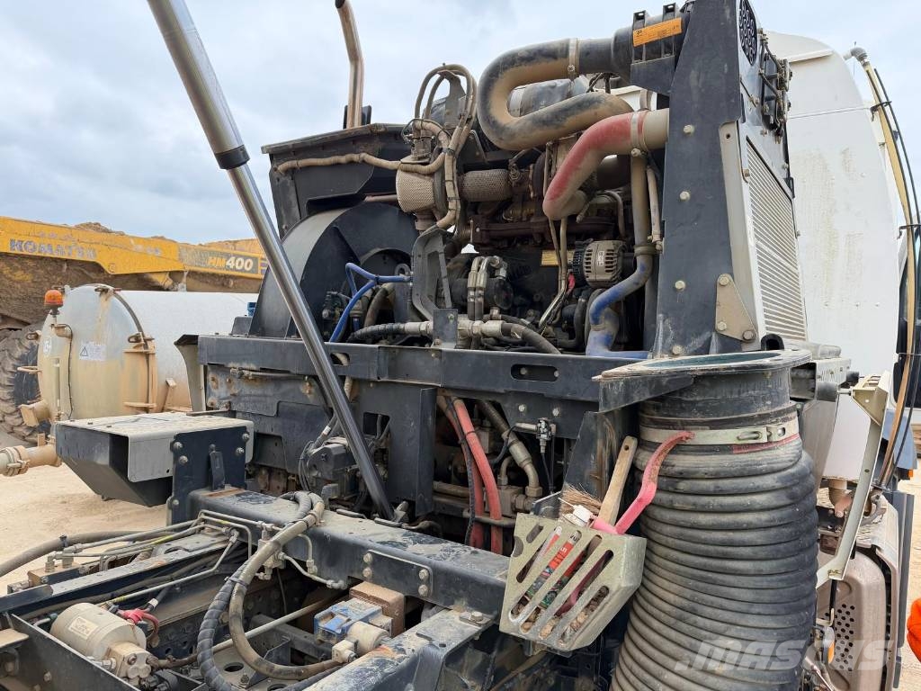 Mercedes-Benz Arocs 2232 //EZ. 2018/16917KM/mit Bucher Aufbau Φορτηγά σκούπες