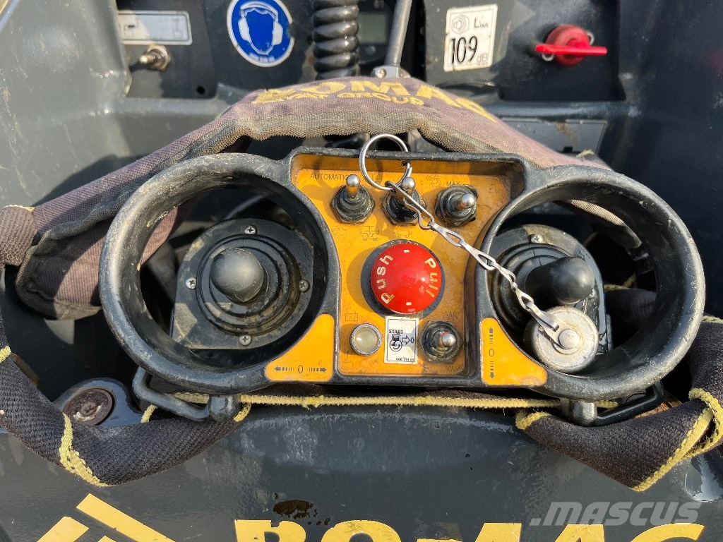 Bomag BMP8500 Trench Roller Rammax 트윈 드럼 롤러