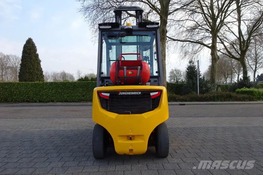 Jungheinrich TFG425s Heftruck LPG forklifts