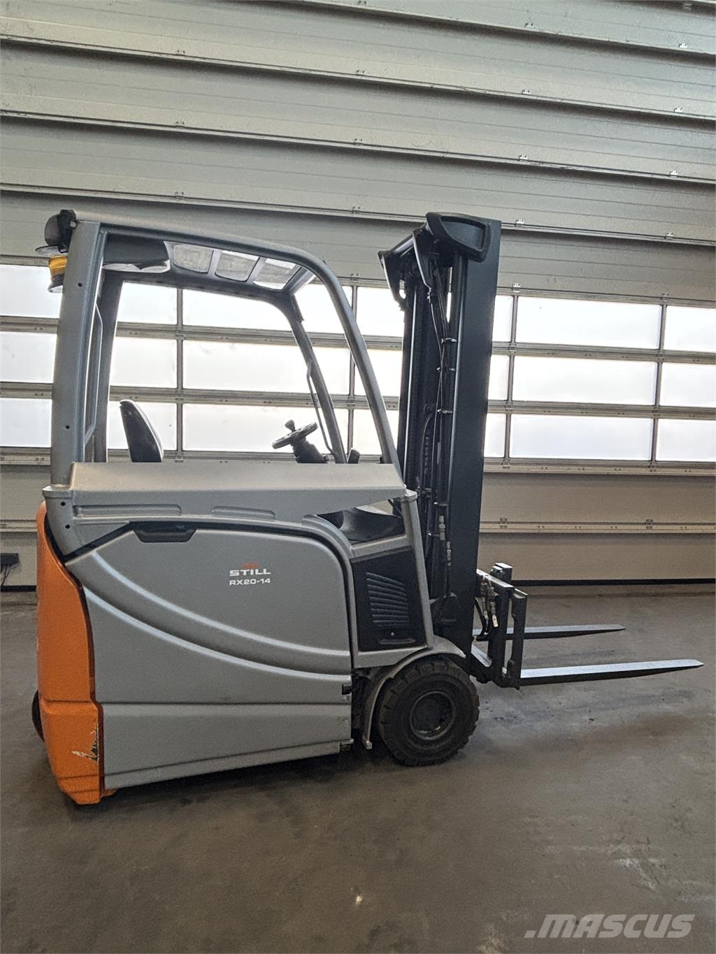 Still RX20-14C Triplex Drive-In Electric forklifts