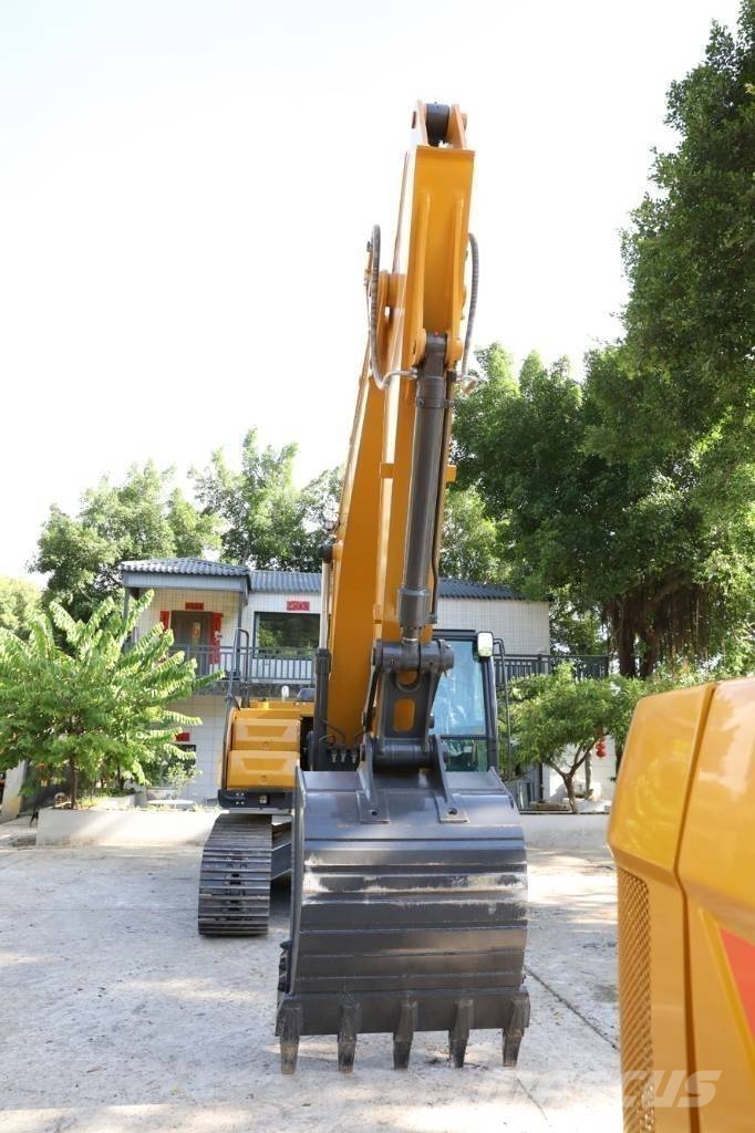 XCMG XE200 GA 履带挖掘机