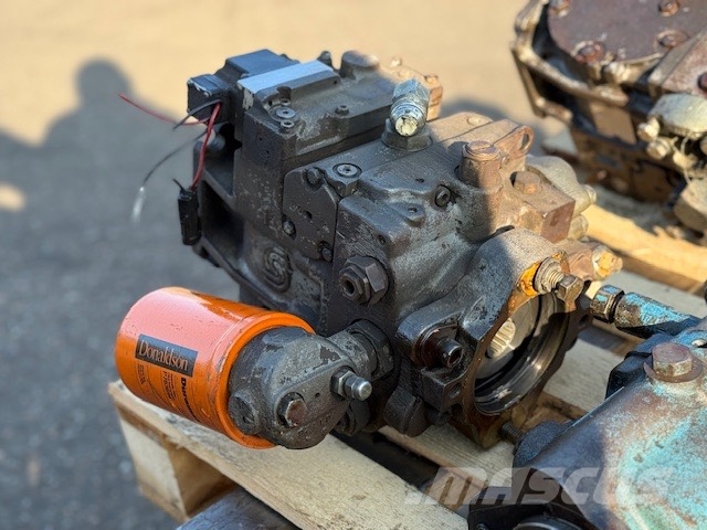 Sauer Danfoss 3XSAUER+2XREXROTCH +1 vickers Гідравліка