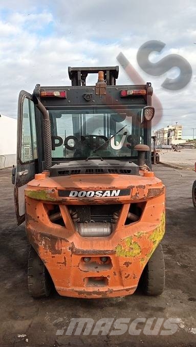 Doosan D 40 SC-7 Dīzeļa autoiekrāvēji