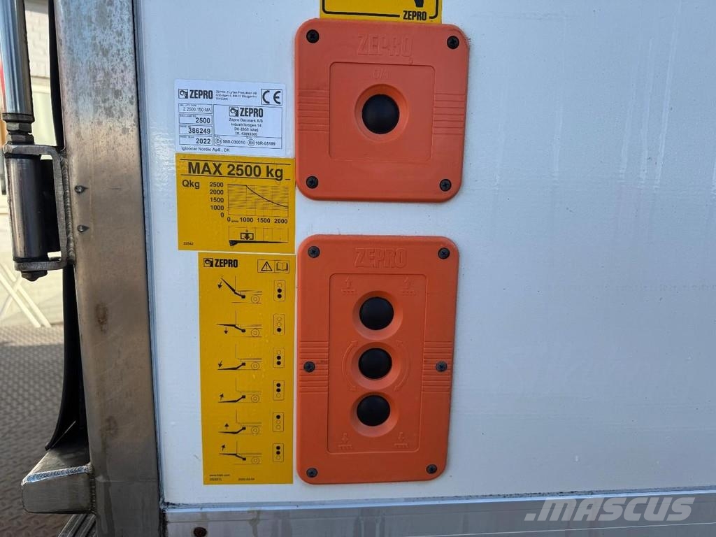 DAF LF 290 4X2 EURO 6 - REAR DOORS DAMAGED Camiones con temperatura controlada
