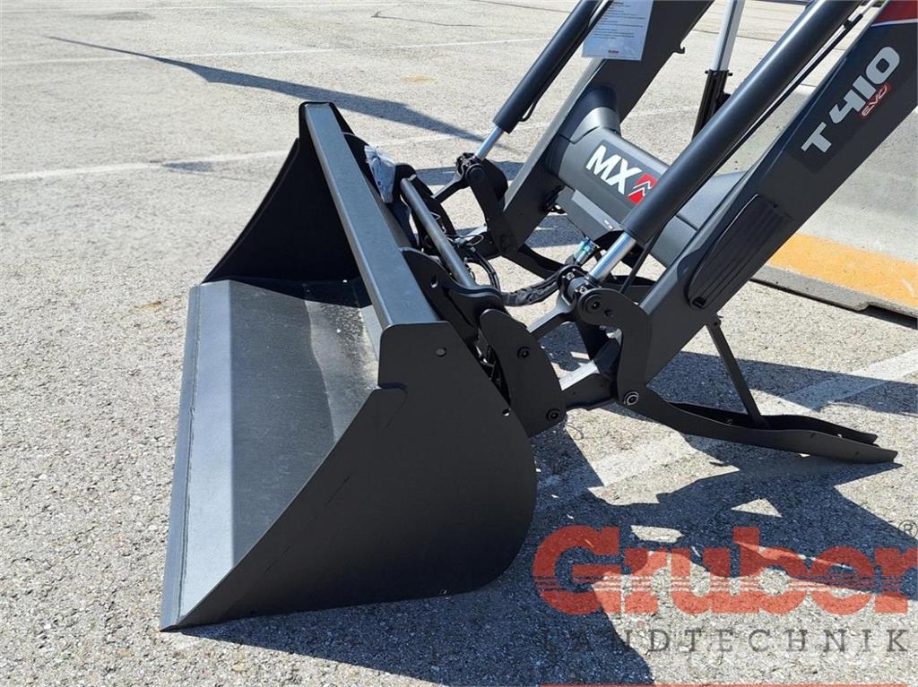 MX Universalschaufel BR180 フロントローダーとディガー