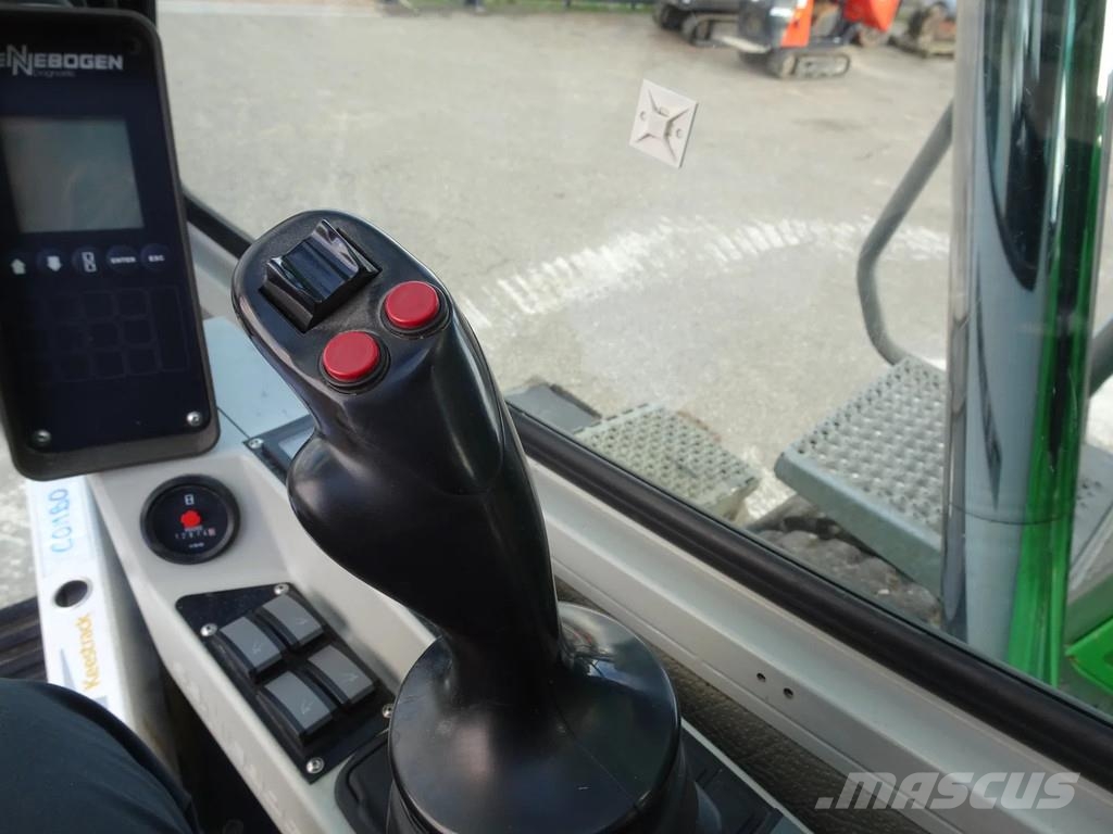 Sennebogen 818 Waste / industry handlers