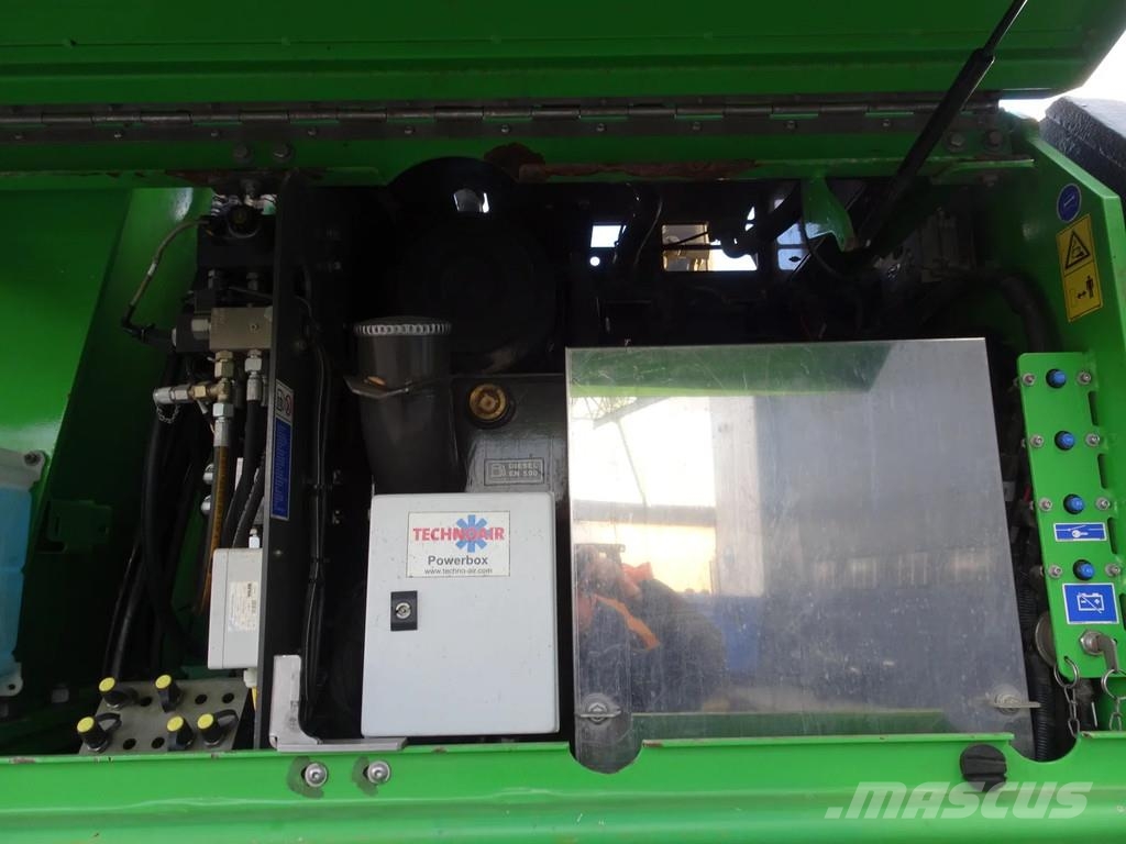 Sennebogen 818 Waste / industry handlers