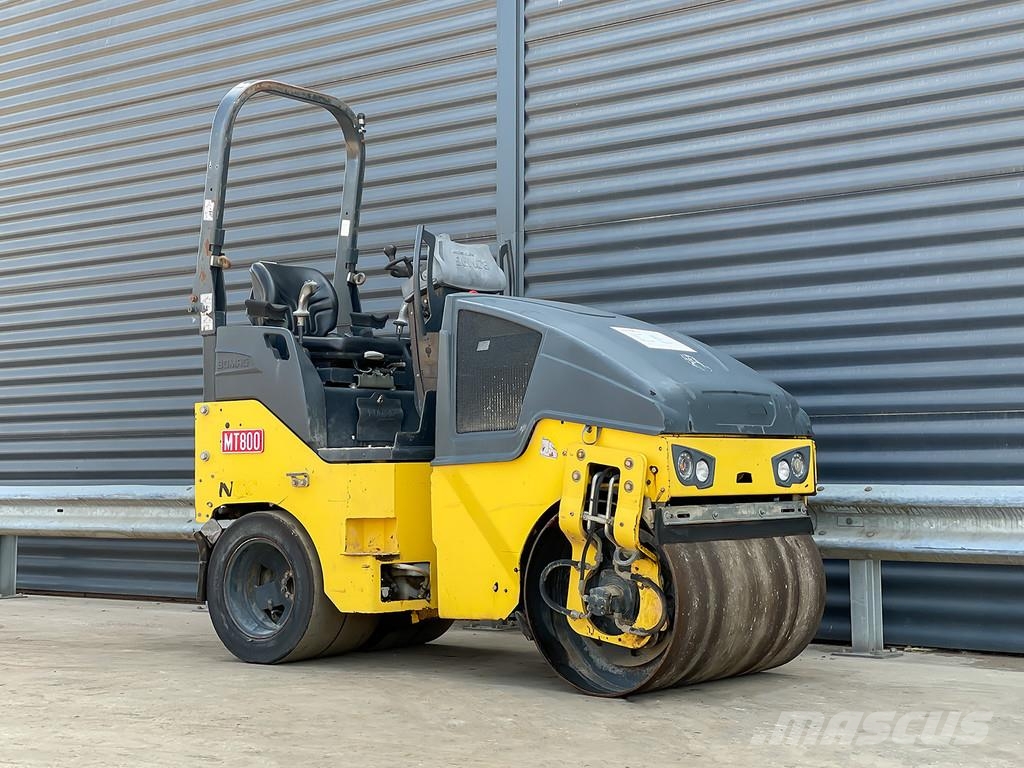 Bomag BW 100 AC-5 Kombinované válce