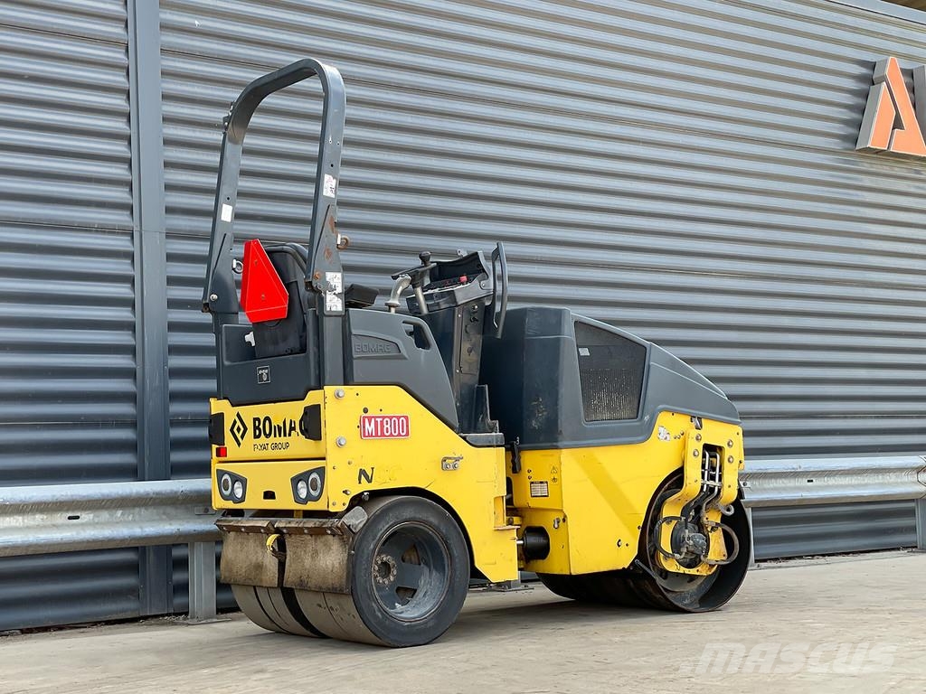 Bomag BW 100 AC-5 Kombinované válce