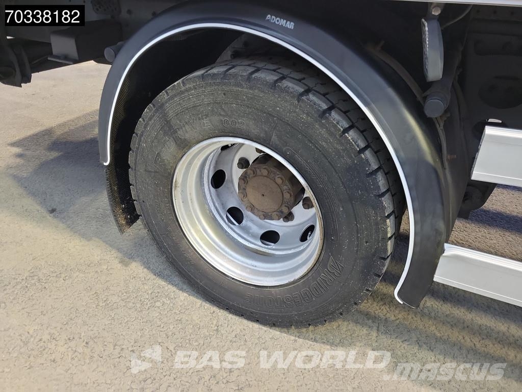 DAF LF 210 4X2 12t NL-Truck 1500kg Ladebordwand Automa Bakwagens met gesloten opbouw