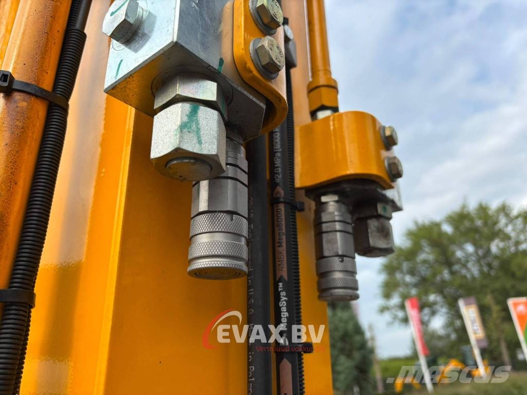 JCB JS 145 WT SV 旋轉式挖土機/掘鑿機/挖掘機
