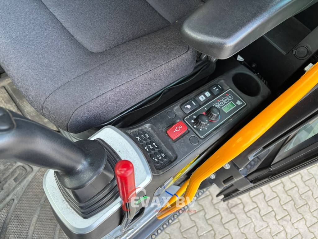 JCB JS 145 WT SV 旋轉式挖土機/掘鑿機/挖掘機