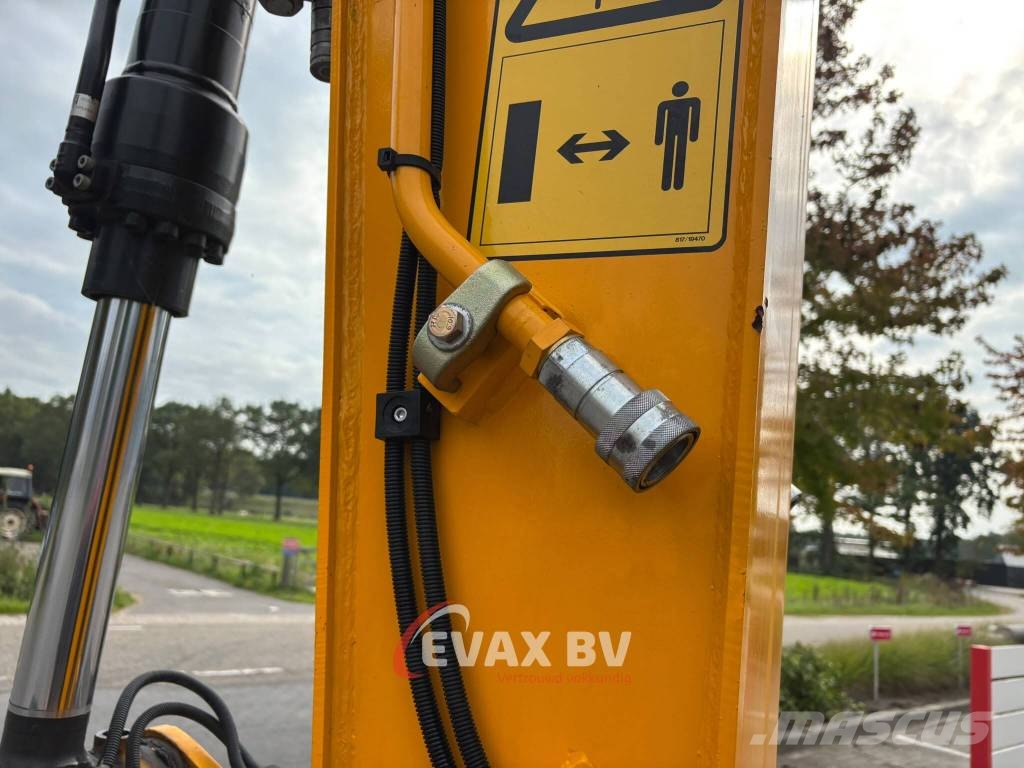 JCB JS 145 WT SV 旋轉式挖土機/掘鑿機/挖掘機