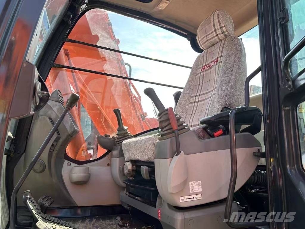 Hitachi ZX 130 中型油圧ショベル 7ｔ-12ｔ（ユンボ・パワーショベル・バックホー）