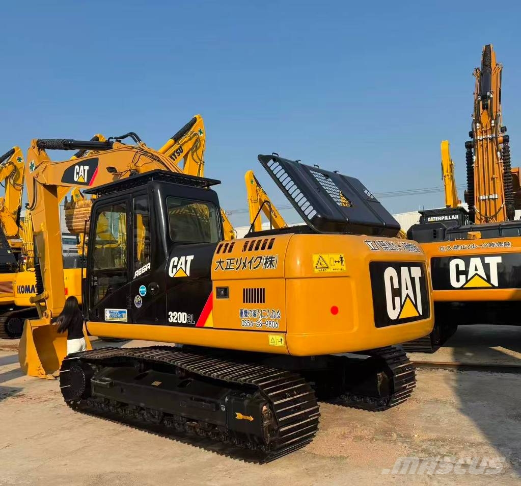 CAT 320 D 대형 굴삭기 29톤 이상