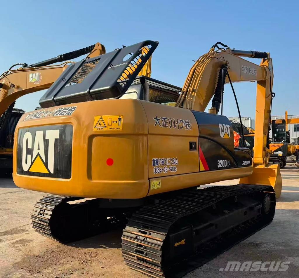 CAT 320 D 대형 굴삭기 29톤 이상