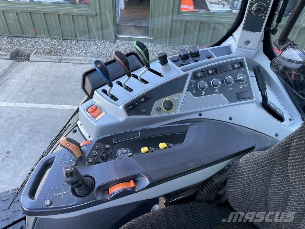 Valtra T 154 A Tractors
