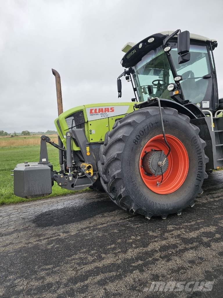 CLAAS XERION 3800 2012 Трактори