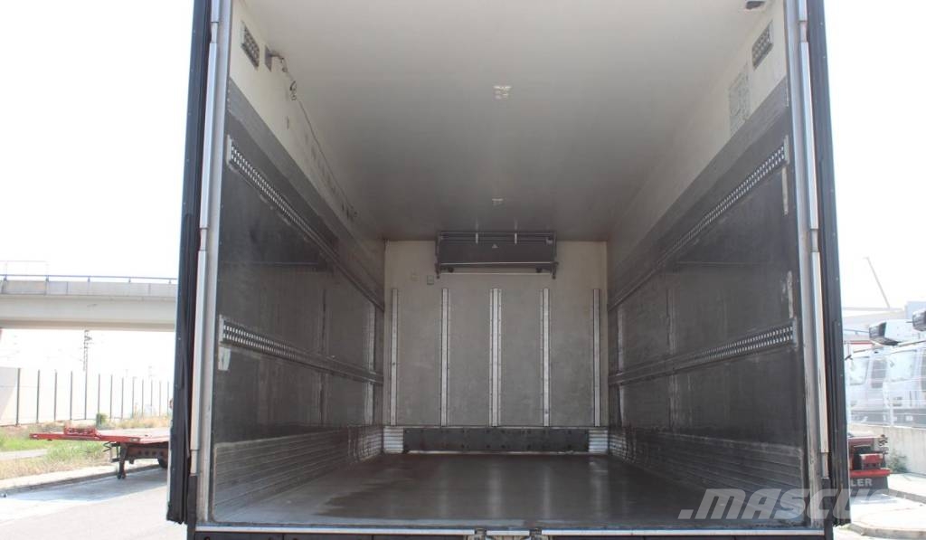 Renault D 240 - Mono Temperatura---071 冷藏车