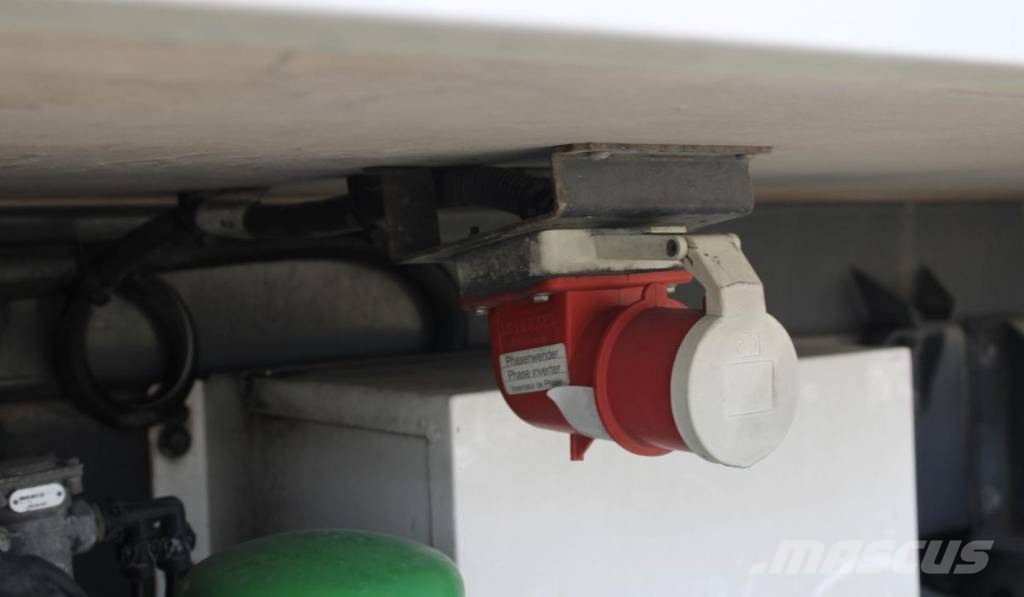 Renault D 240 - Mono Temperatura---071 冷藏车