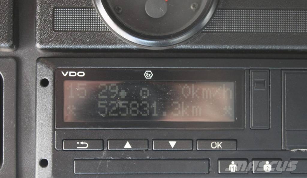 Renault D 240 - Mono Temperatura---071 冷藏车