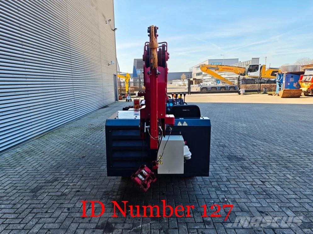 Unic URW 506 CDME Radio Remote 338 Hours 0.5 T Jip! Tracked cranes
