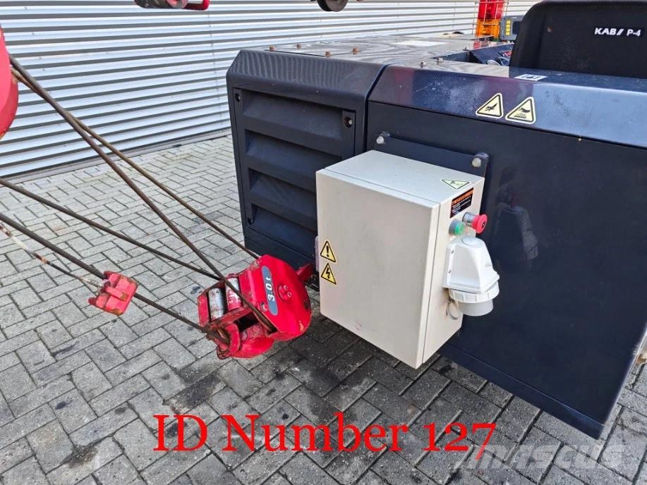 Unic URW 506 CDME Radio Remote 338 Hours 0.5 T Jip! Tracked cranes