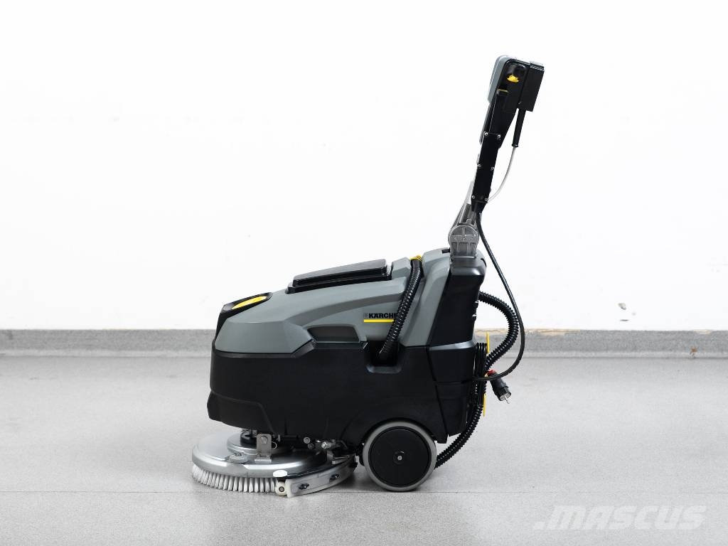 Kärcher BD 40/12 C BP - NEW BATTERIES Fregadora