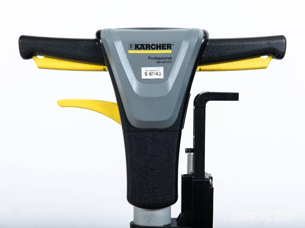Kärcher BD 40/12 C BP - NEW BATTERIES Fregadora