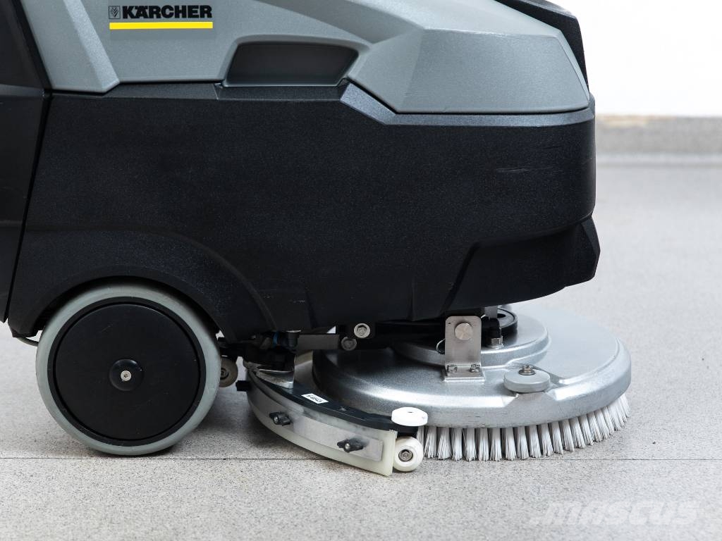 Kärcher BD 40/12 C BP - NEW BATTERIES Fregadora