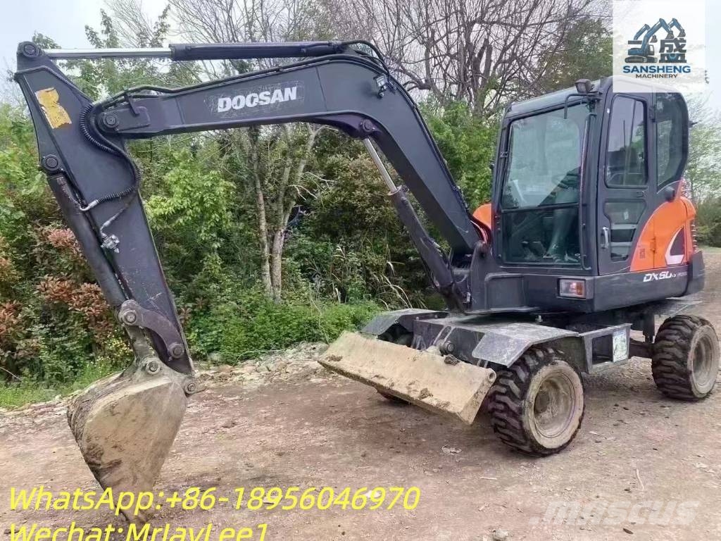 Doosan DX60W Wielgraafmachines