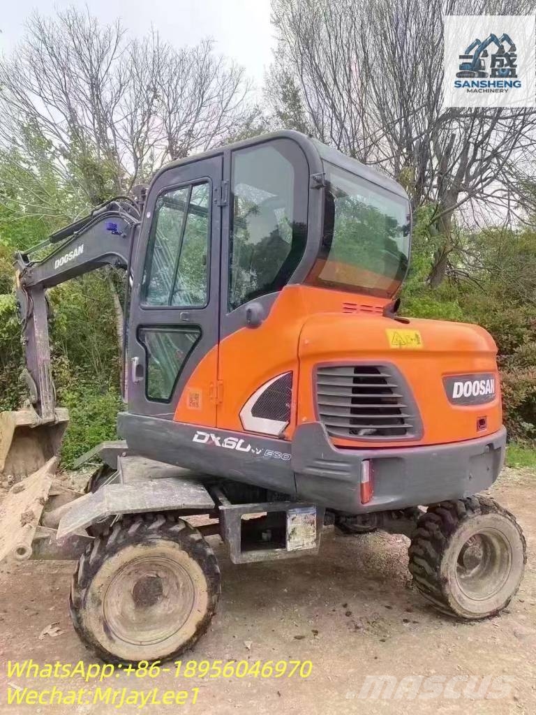 Doosan DX60W Wielgraafmachines